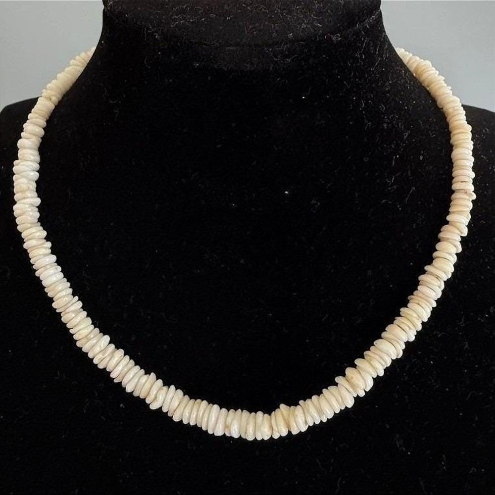 Vintage‎ Puka Shell Choker Necklace 14" Barrel Clasp Hawaii Surf